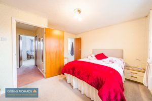 Bedroom- click for photo gallery